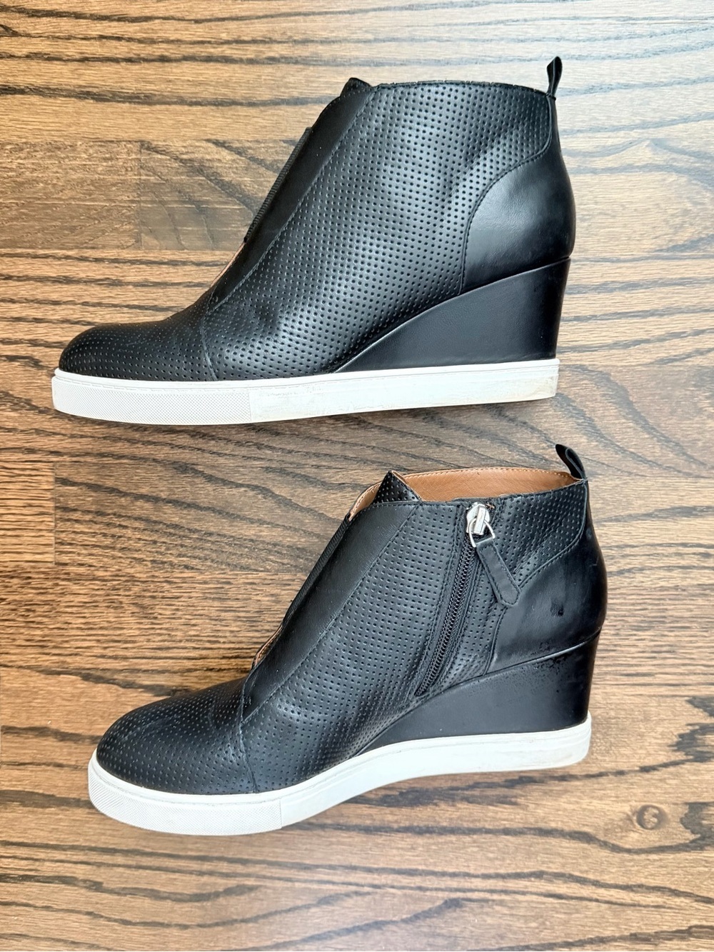 Paolo Black Perforated Wedge Sneakers with White Sole - size 8.5 - Picture 4 of 6